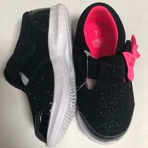Athletic Works Toddler Girl Bow T-Strap Sneakers.